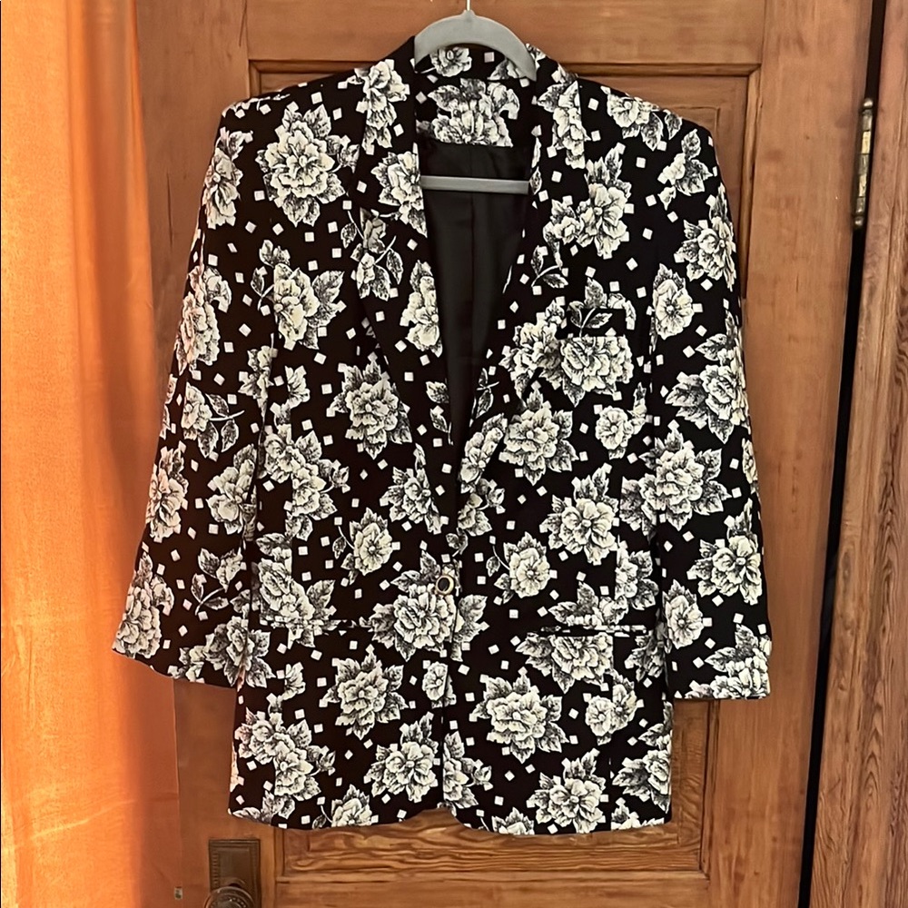 Vintage Floral Black and White Women's Blazer